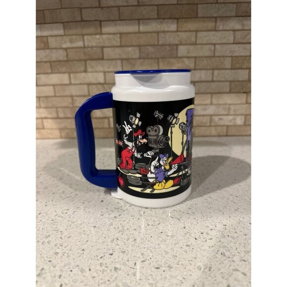 Vintage Disney World All Star Resorts Whirley Mug - Picture 1 of 5